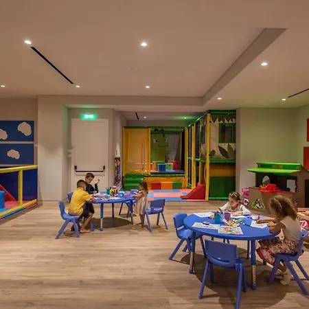 Cap St Georges & מלון פאהיה