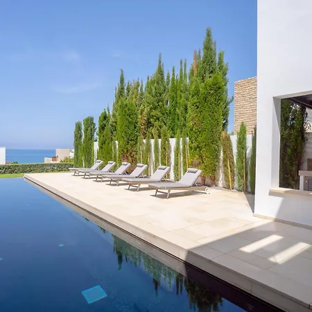 Cap St Georges & 5*