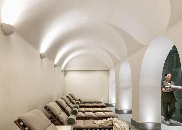 Cap St Georges & ペイヤ