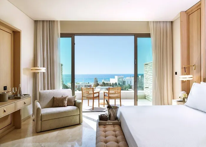 Cap St Georges & ホテル