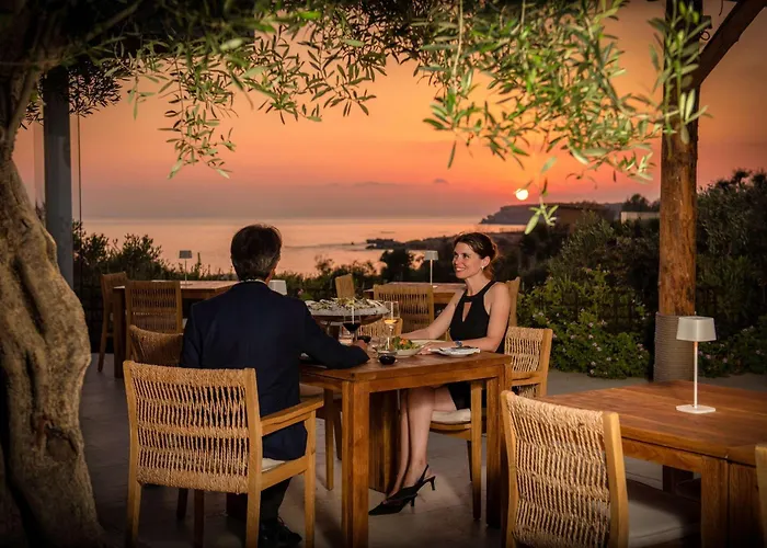 ホテル Cap St Georges & 5*