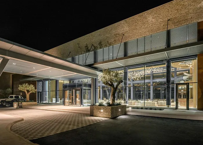 ホテル Cap St Georges & 5*