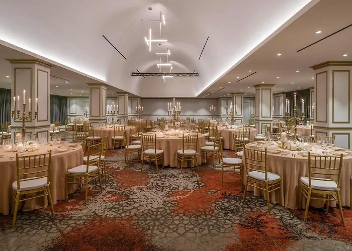 ホテル Cap St Georges & 5*