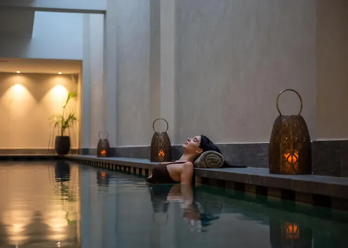 ホテル Cap St Georges & 5*